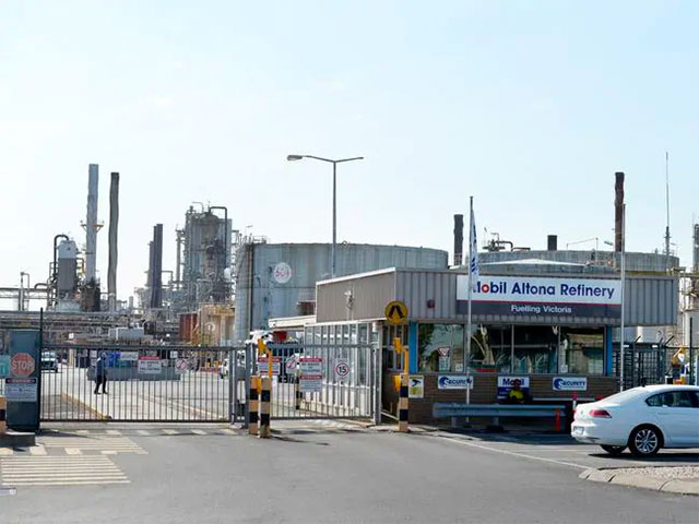 Mobil Altona to close